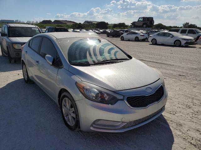 Photo 0 VIN: KNAFX4A62E5240996 - KIA FORTE LX 