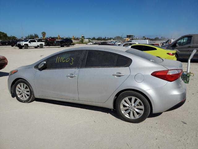 Photo 8 VIN: KNAFX4A62E5240996 - KIA FORTE LX 