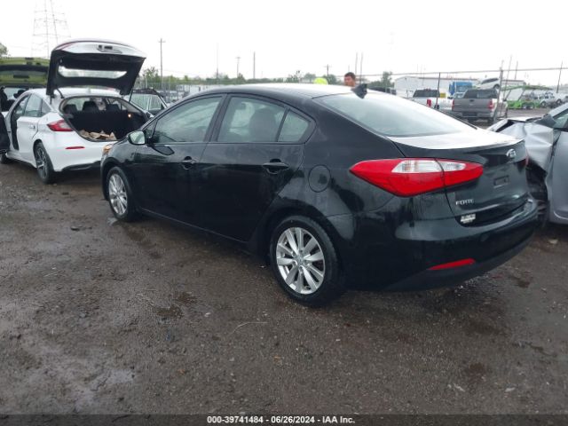 Photo 2 VIN: KNAFX4A62F5383304 - KIA FORTE 