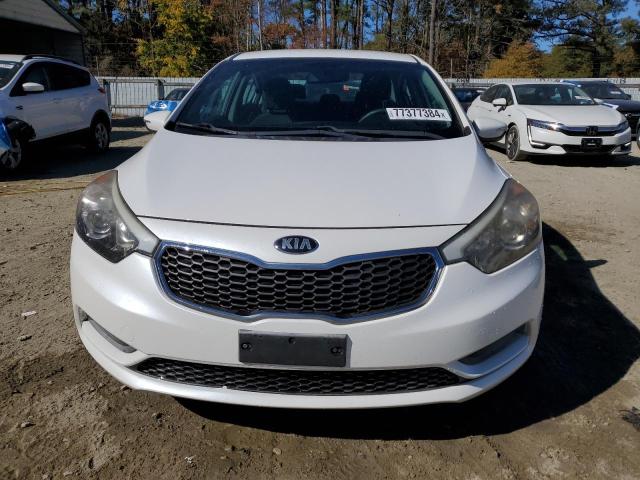 Photo 4 VIN: KNAFX4A62F5398174 - KIA FORTE LX 