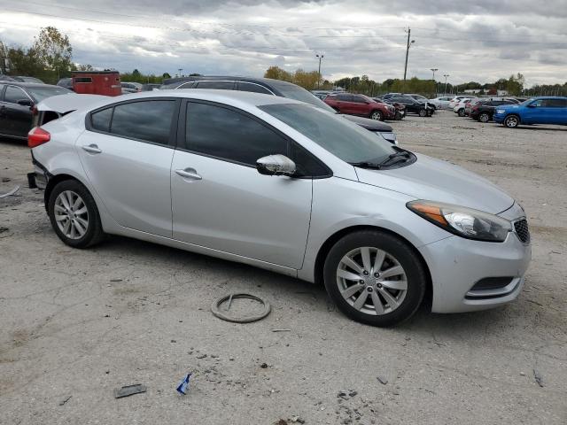 Photo 3 VIN: KNAFX4A62G5553808 - KIA FORTE LX 