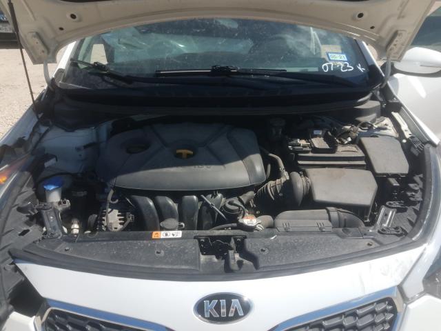 Photo 6 VIN: KNAFX4A62G5608032 - KIA FORTE LX 