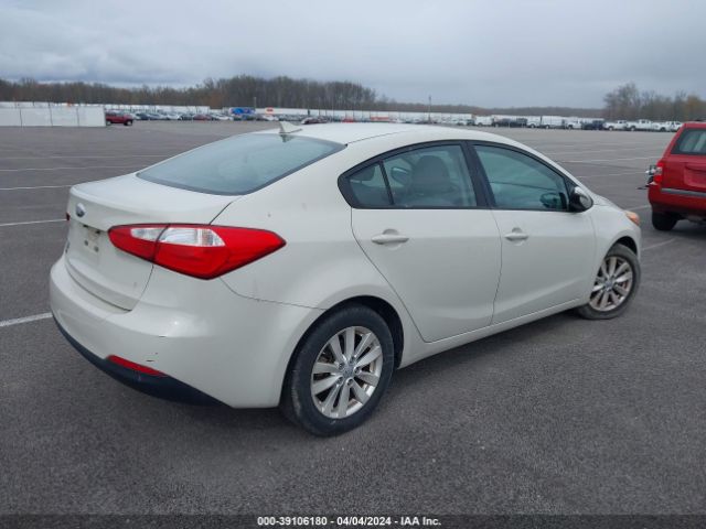 Photo 3 VIN: KNAFX4A63E5064315 - KIA FORTE 