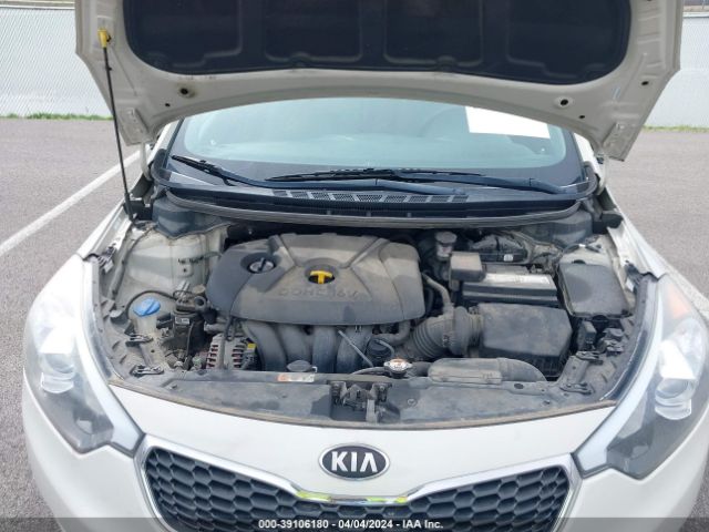 Photo 9 VIN: KNAFX4A63E5064315 - KIA FORTE 