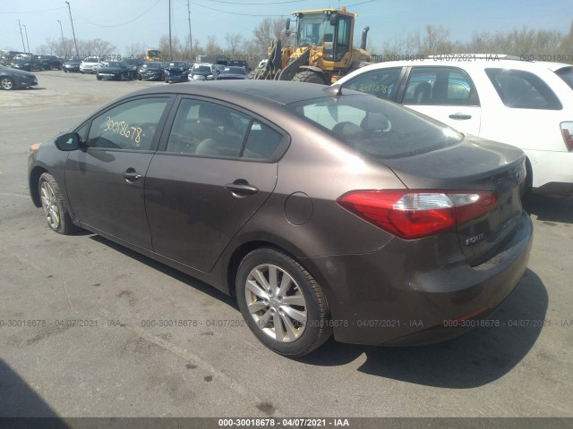 Photo 2 VIN: KNAFX4A63E5172367 - KIA FORTE 