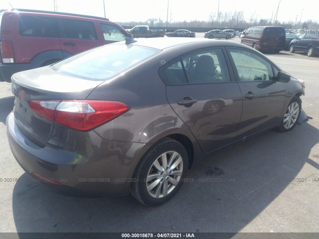 Photo 3 VIN: KNAFX4A63E5172367 - KIA FORTE 