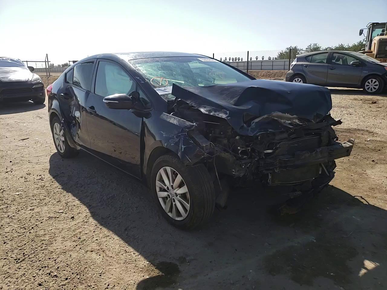 Photo 10 VIN: KNAFX4A63E5203147 - KIA FORTE LX 