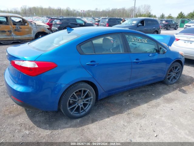 Photo 3 VIN: KNAFX4A63E5218974 - KIA FORTE 