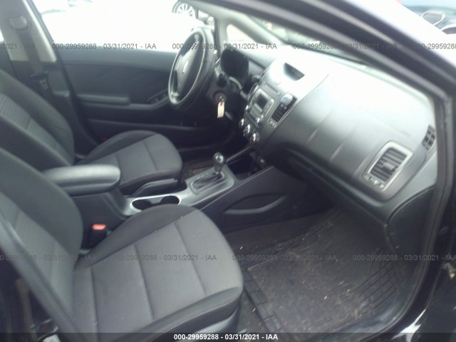 Photo 4 VIN: KNAFX4A63E5222216 - KIA FORTE 