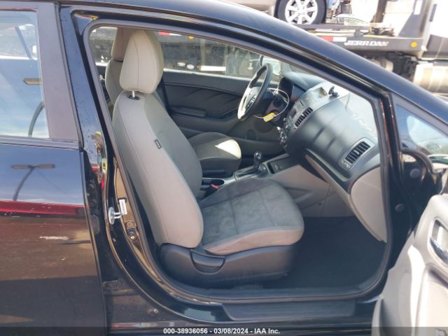 Photo 4 VIN: KNAFX4A63F5257582 - KIA FORTE 