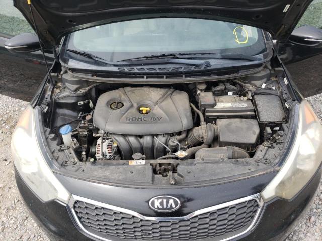 Photo 6 VIN: KNAFX4A63F5268601 - KIA FORTE LX 