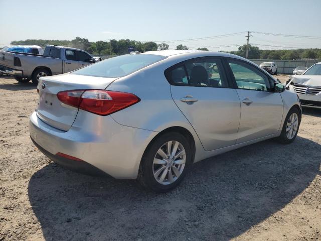 Photo 2 VIN: KNAFX4A63F5269568 - KIA FORTE LX 