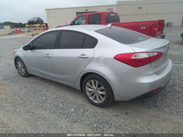 Photo 2 VIN: KNAFX4A63F5272065 - KIA FORTE 