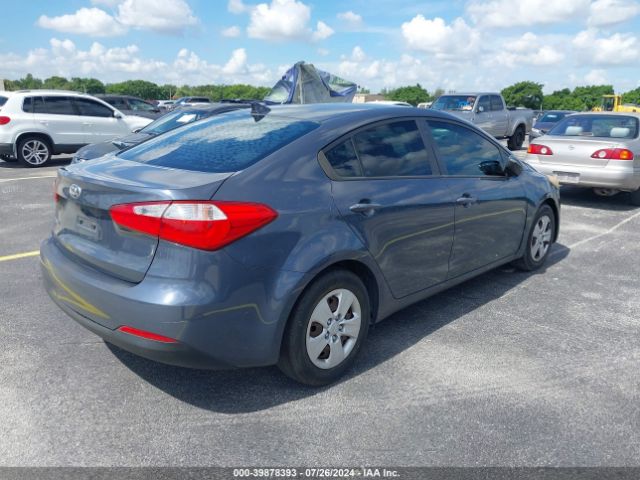 Photo 3 VIN: KNAFX4A63F5299430 - KIA FORTE 