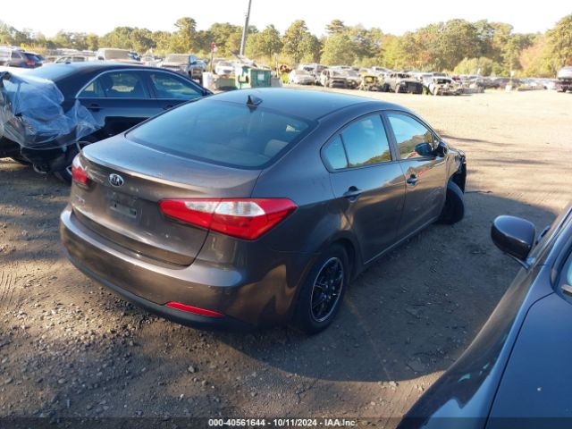 Photo 3 VIN: KNAFX4A63F5313892 - KIA FORTE 