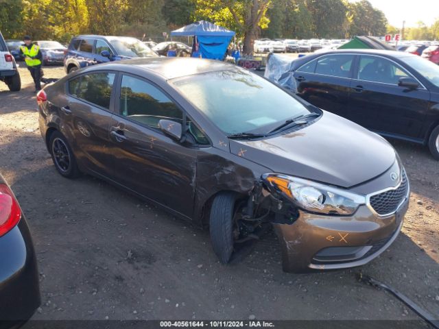 Photo 5 VIN: KNAFX4A63F5313892 - KIA FORTE 