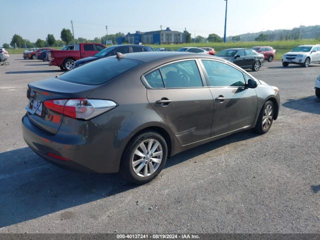 Photo 3 VIN: KNAFX4A63F5333012 - KIA FORTE 