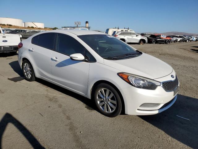 Photo 3 VIN: KNAFX4A63F5364308 - KIA FORTE LX 