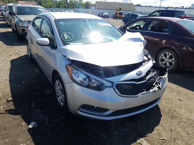 Photo 0 VIN: KNAFX4A63F5376555 - KIA FORTE LX 