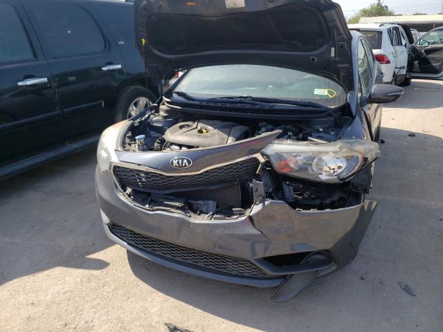 Photo 8 VIN: KNAFX4A63F5393145 - KIA FORTE LX 