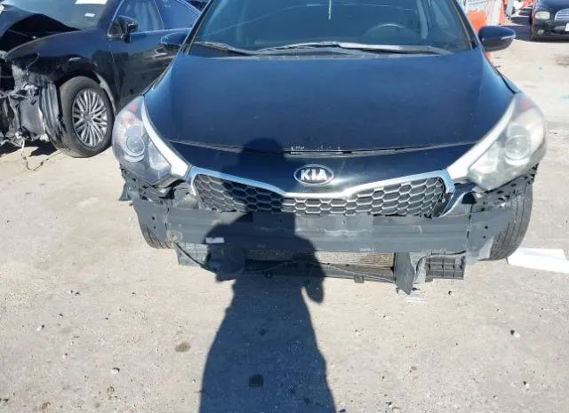 Photo 5 VIN: KNAFX4A63G5551470 - KIA FORTE 