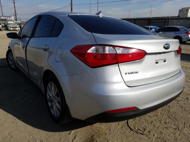 Photo 2 VIN: KNAFX4A63G5579141 - KIA FORTE LX 