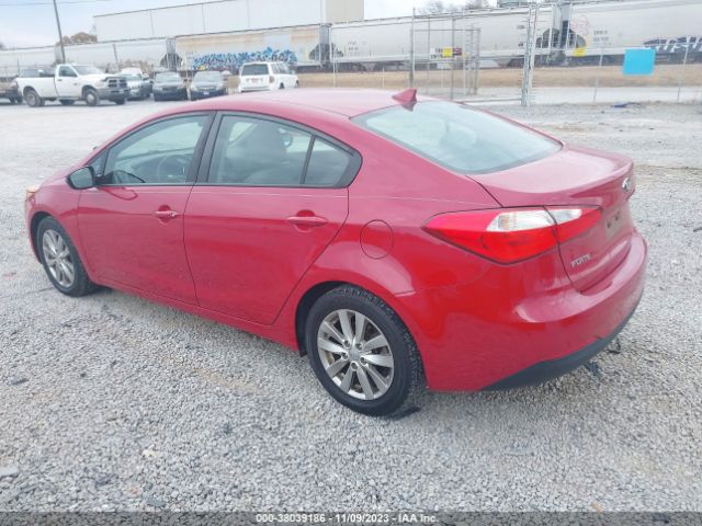 Photo 2 VIN: KNAFX4A63G5588776 - KIA FORTE 