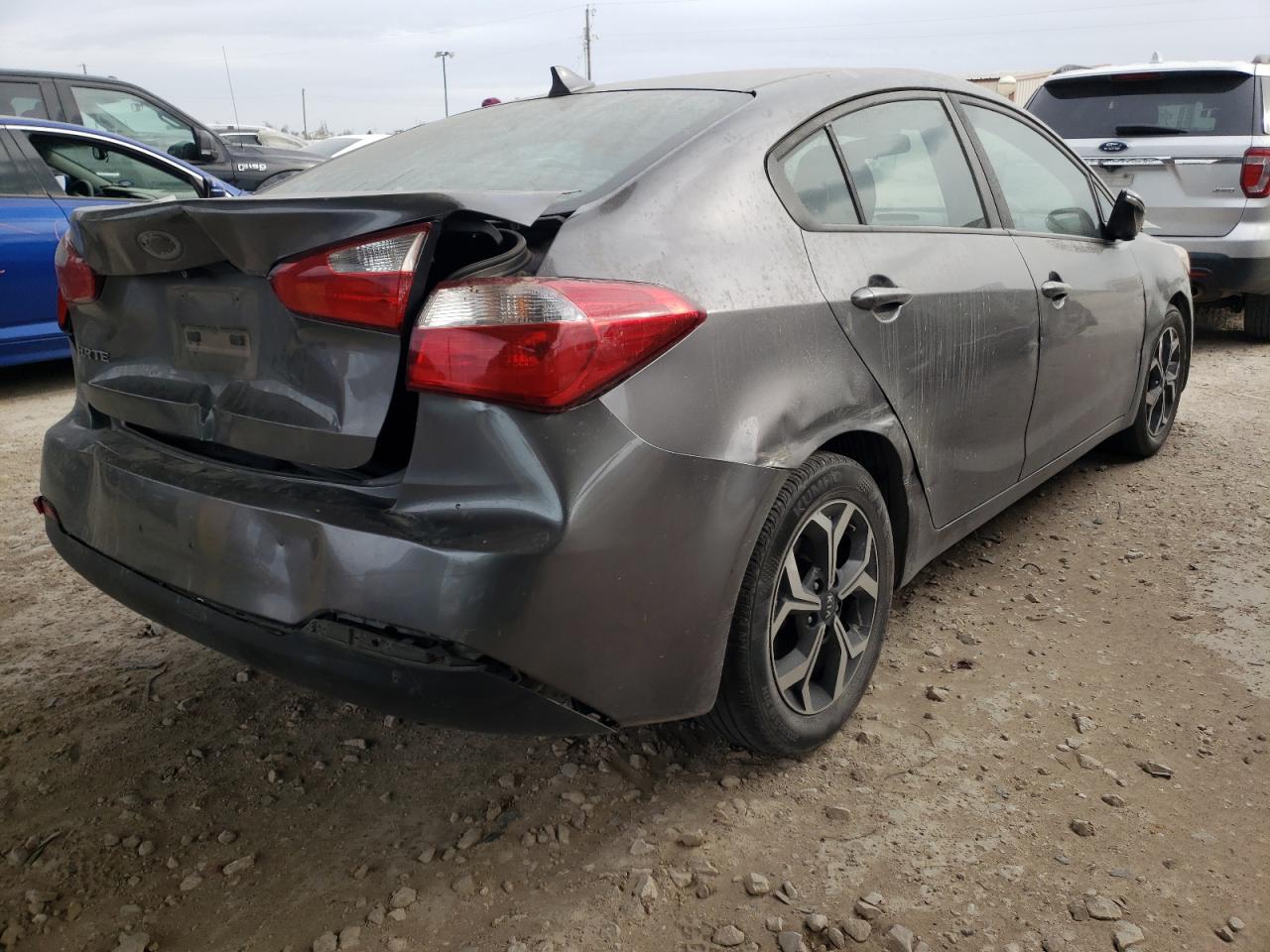 Photo 2 VIN: KNAFX4A63G5608282 - KIA FORTE 