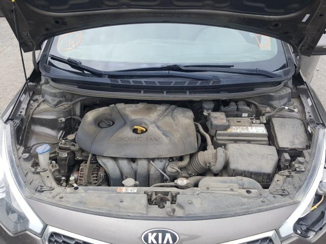 Photo 6 VIN: KNAFX4A64E5080281 - KIA FORTE LX 