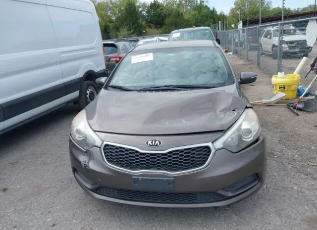 Photo 5 VIN: KNAFX4A64E5093886 - KIA FORTE 