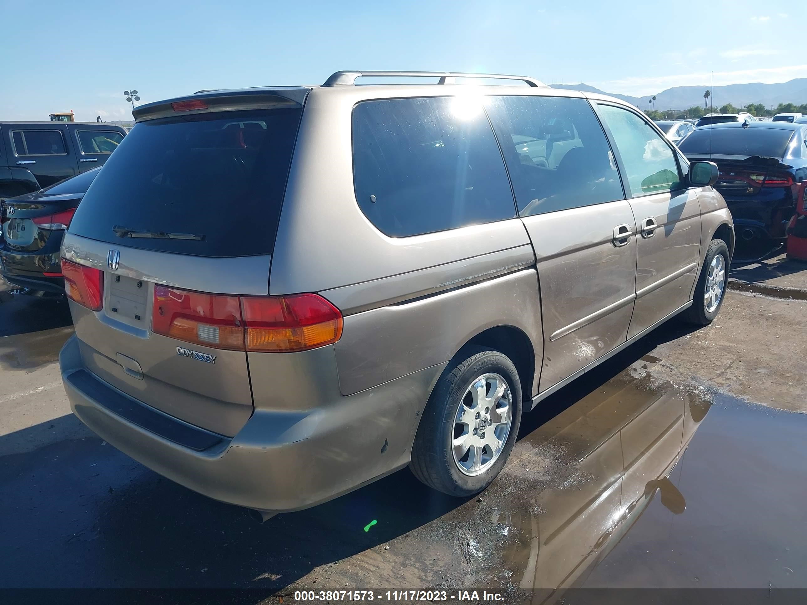 Photo 3 VIN: KNAFX4A64E5236934 - HONDA ODYSSEY 