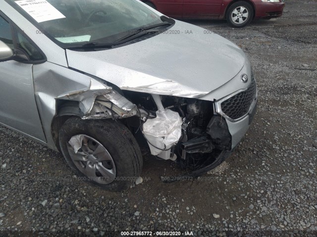 Photo 5 VIN: KNAFX4A64F5303078 - KIA FORTE 