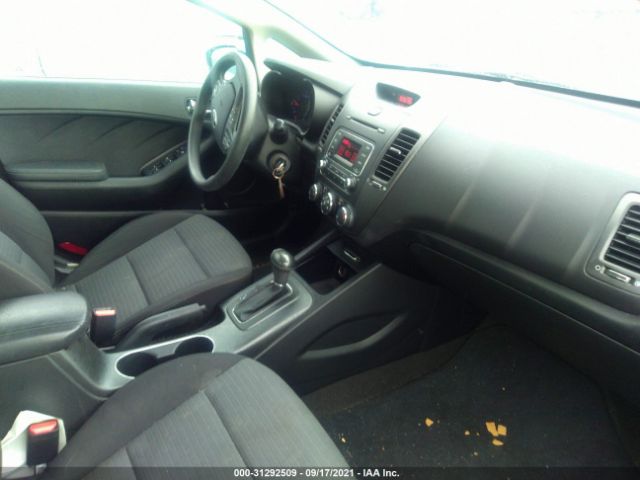 Photo 4 VIN: KNAFX4A64F5329812 - KIA FORTE 