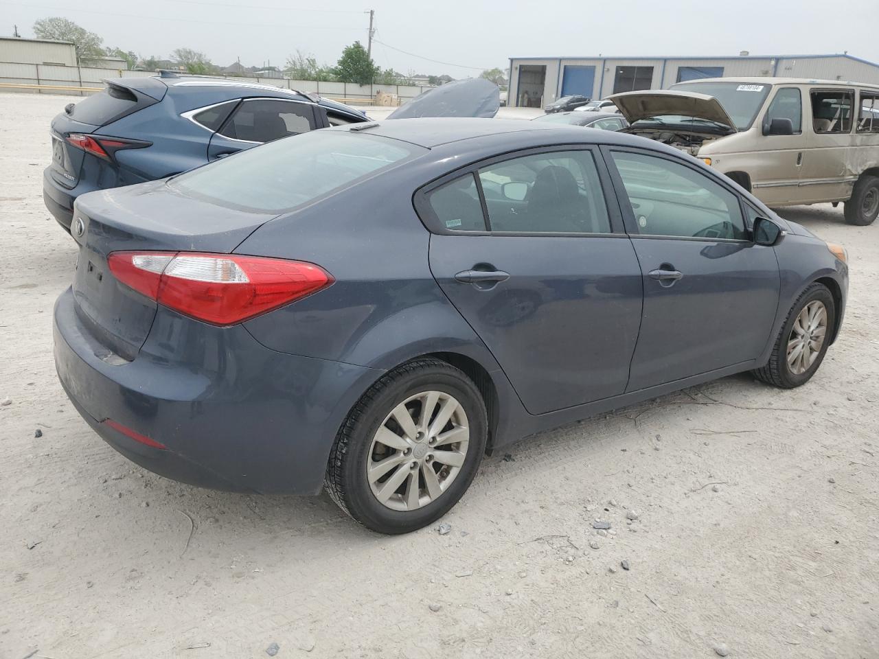 Photo 2 VIN: KNAFX4A64F5336534 - KIA FORTE 