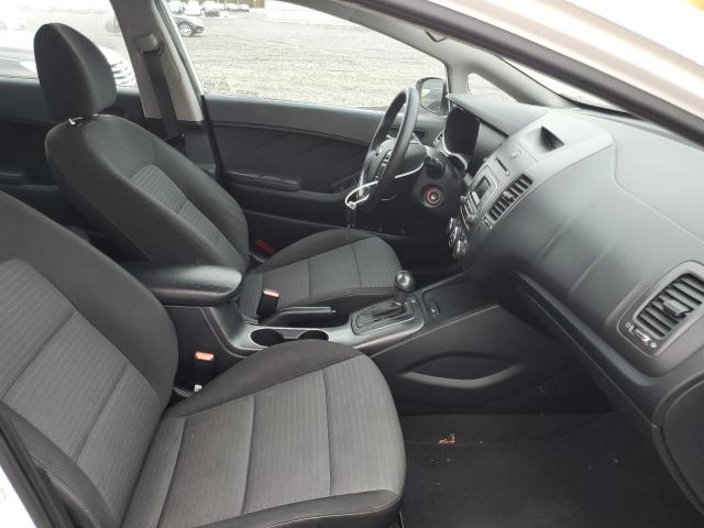 Photo 4 VIN: KNAFX4A64F5404217 - KIA FORTE LX 