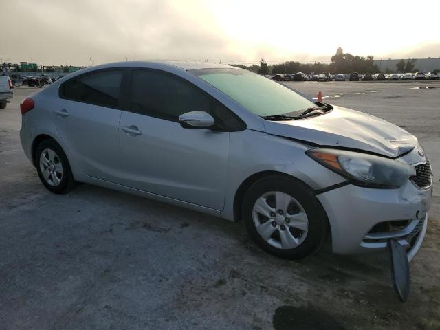 Photo 3 VIN: KNAFX4A64F5410549 - KIA FORTE LX 