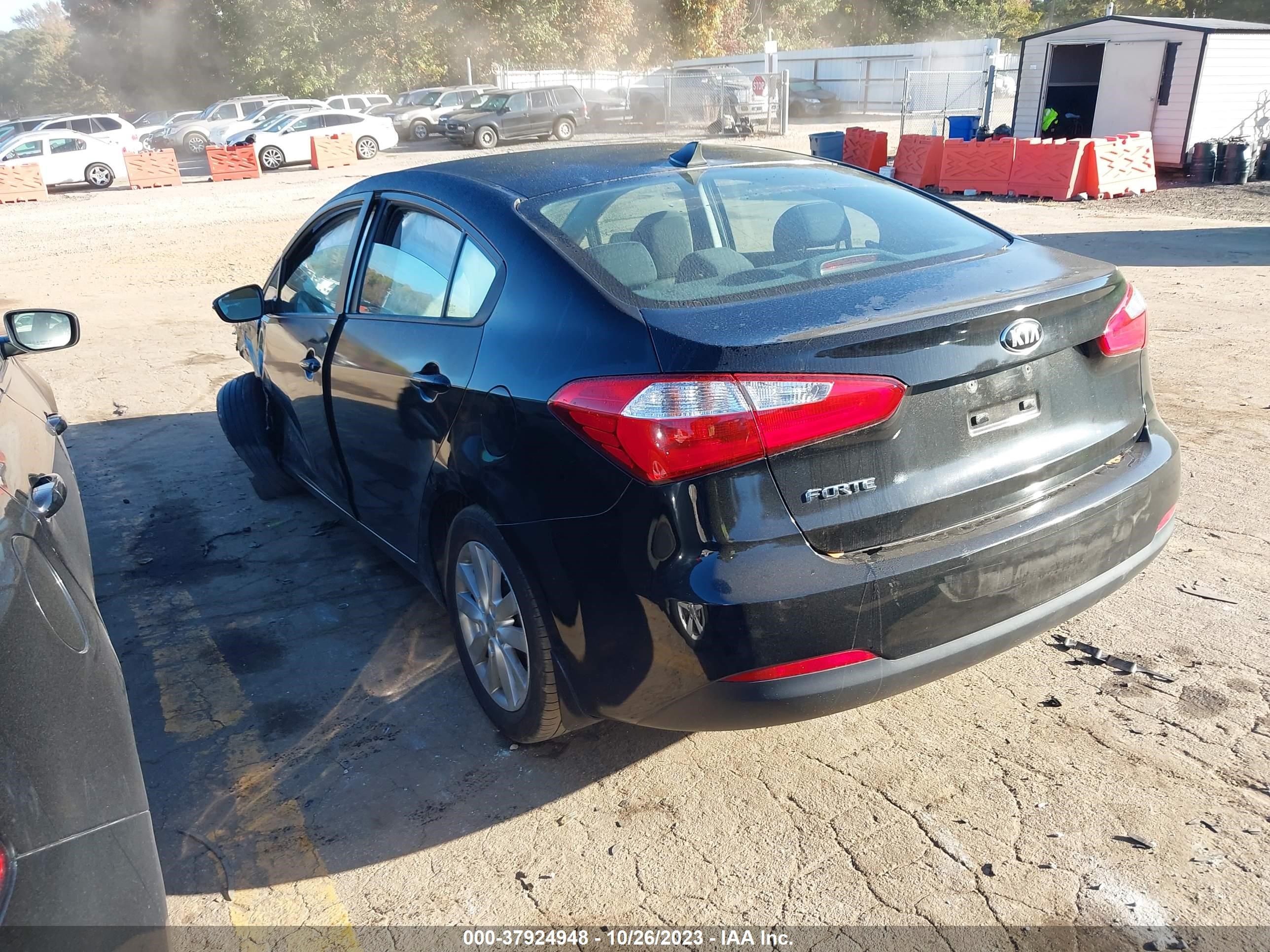 Photo 2 VIN: KNAFX4A64F5410728 - KIA FORTE 