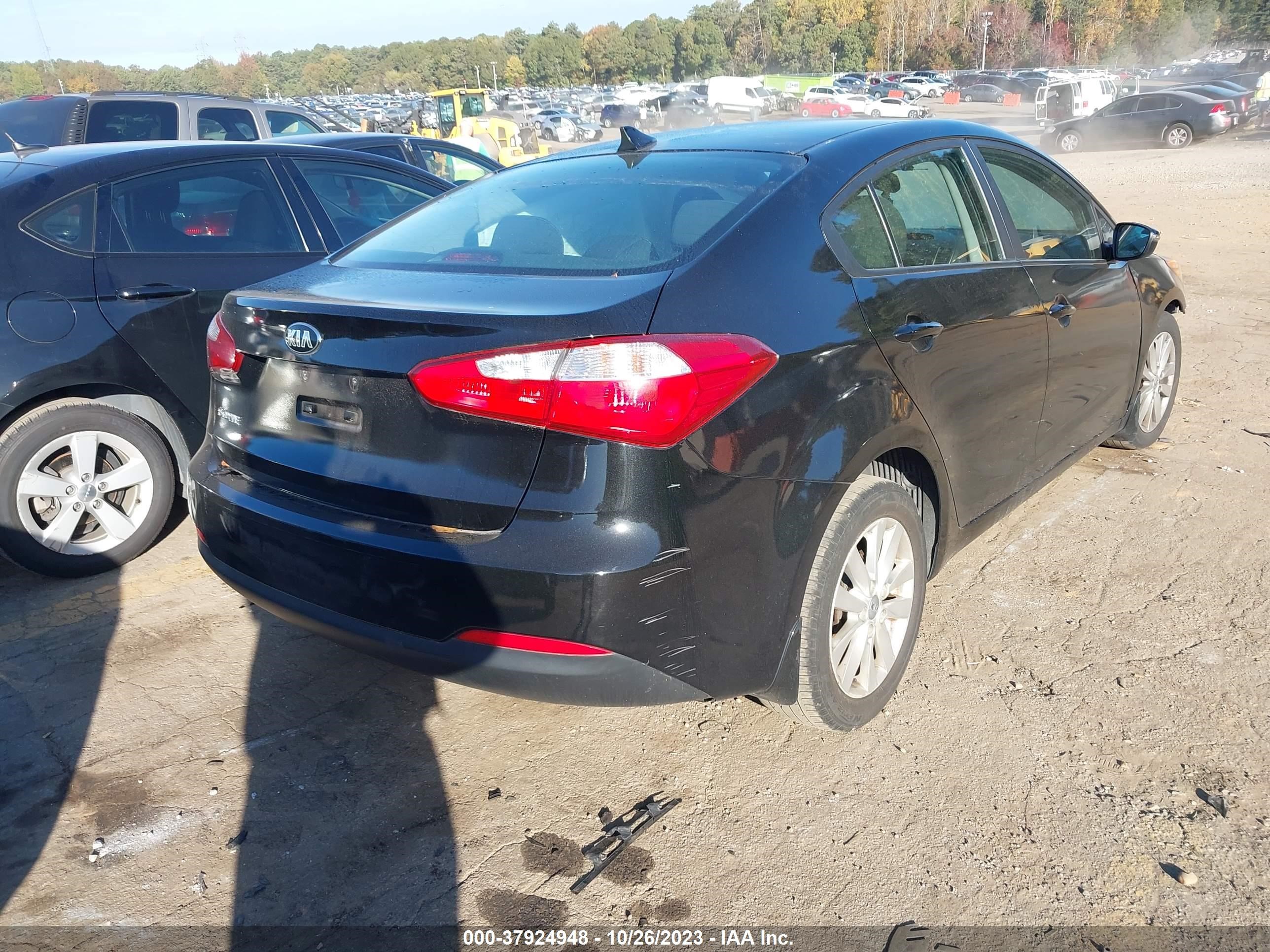 Photo 3 VIN: KNAFX4A64F5410728 - KIA FORTE 