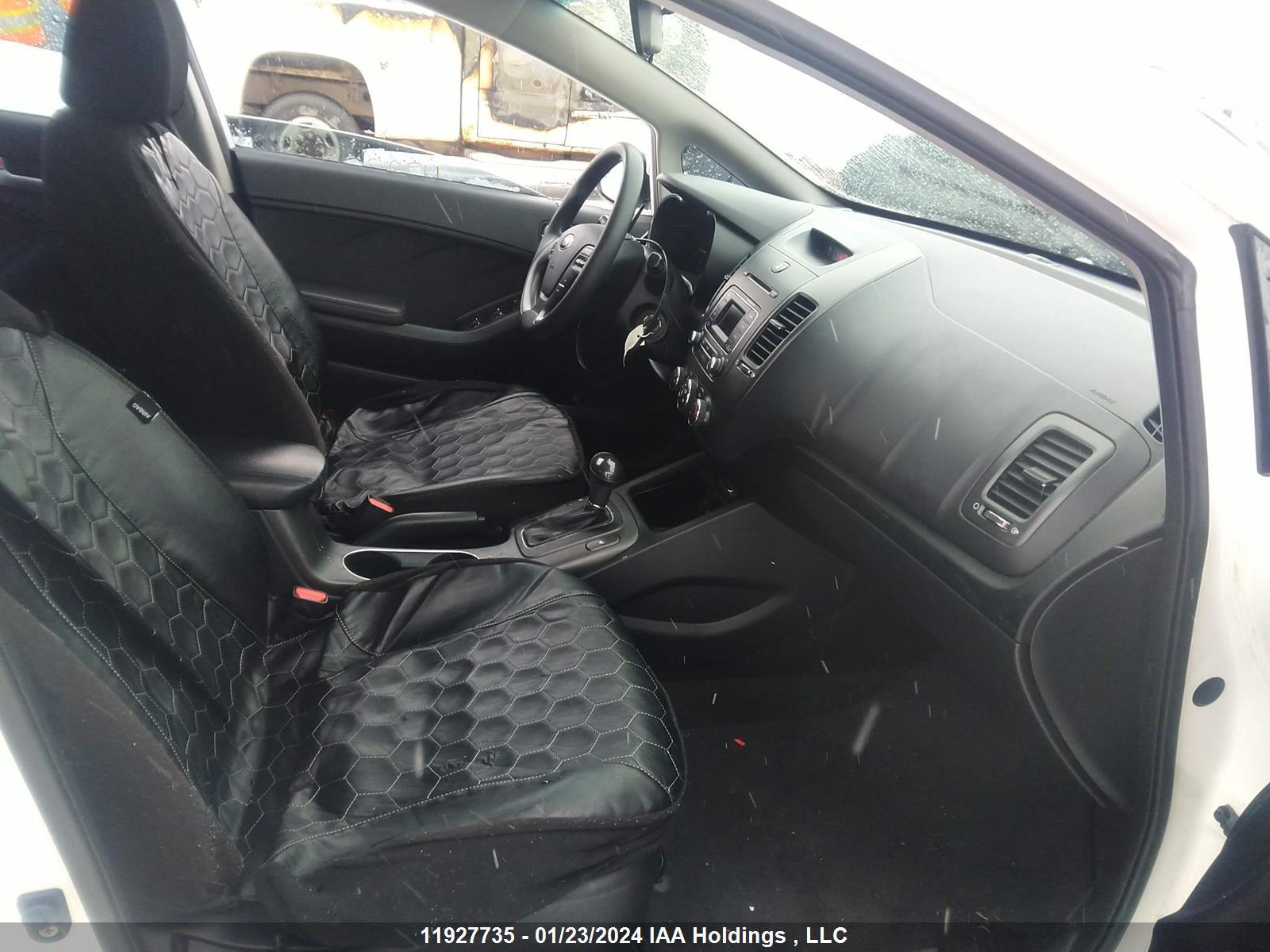 Photo 4 VIN: KNAFX4A64F5425326 - KIA FORTE 