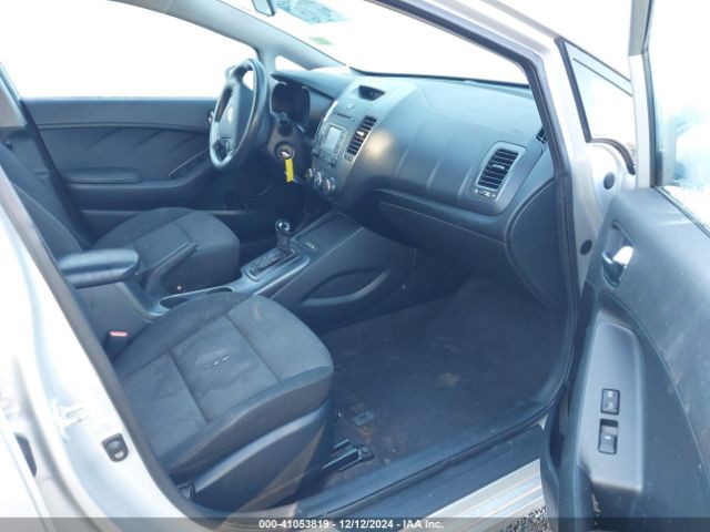 Photo 4 VIN: KNAFX4A64G5549596 - KIA FORTE 