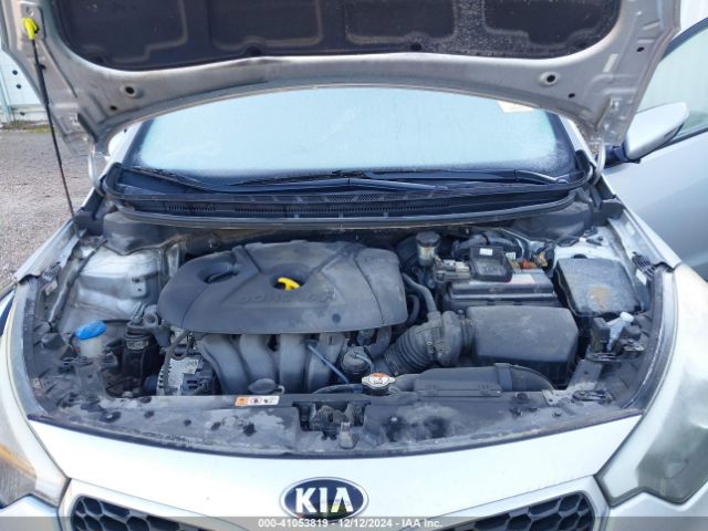 Photo 9 VIN: KNAFX4A64G5549596 - KIA FORTE 