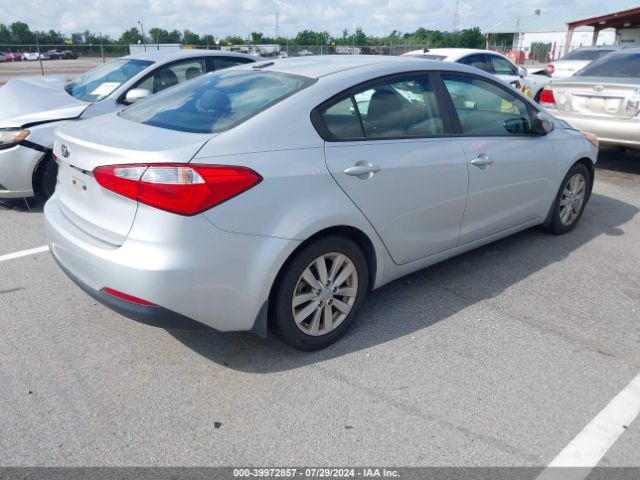 Photo 3 VIN: KNAFX4A64G5605830 - KIA FORTE 