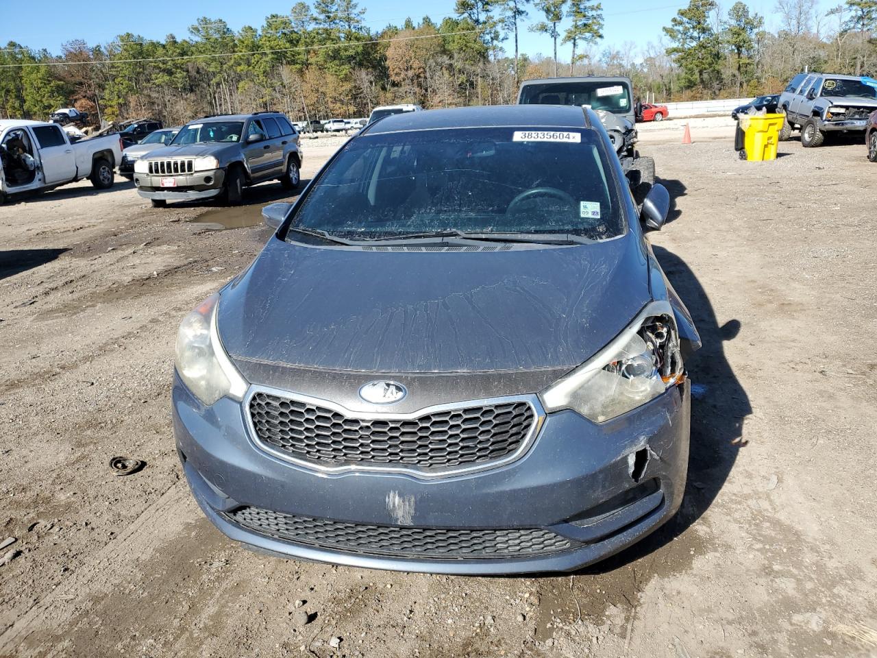 Photo 4 VIN: KNAFX4A65E5137233 - KIA FORTE 