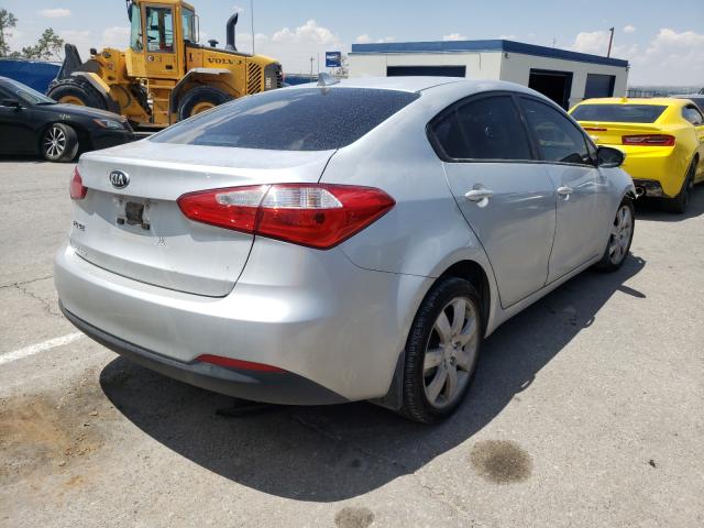 Photo 3 VIN: KNAFX4A65F5330502 - KIA FORTE LX 