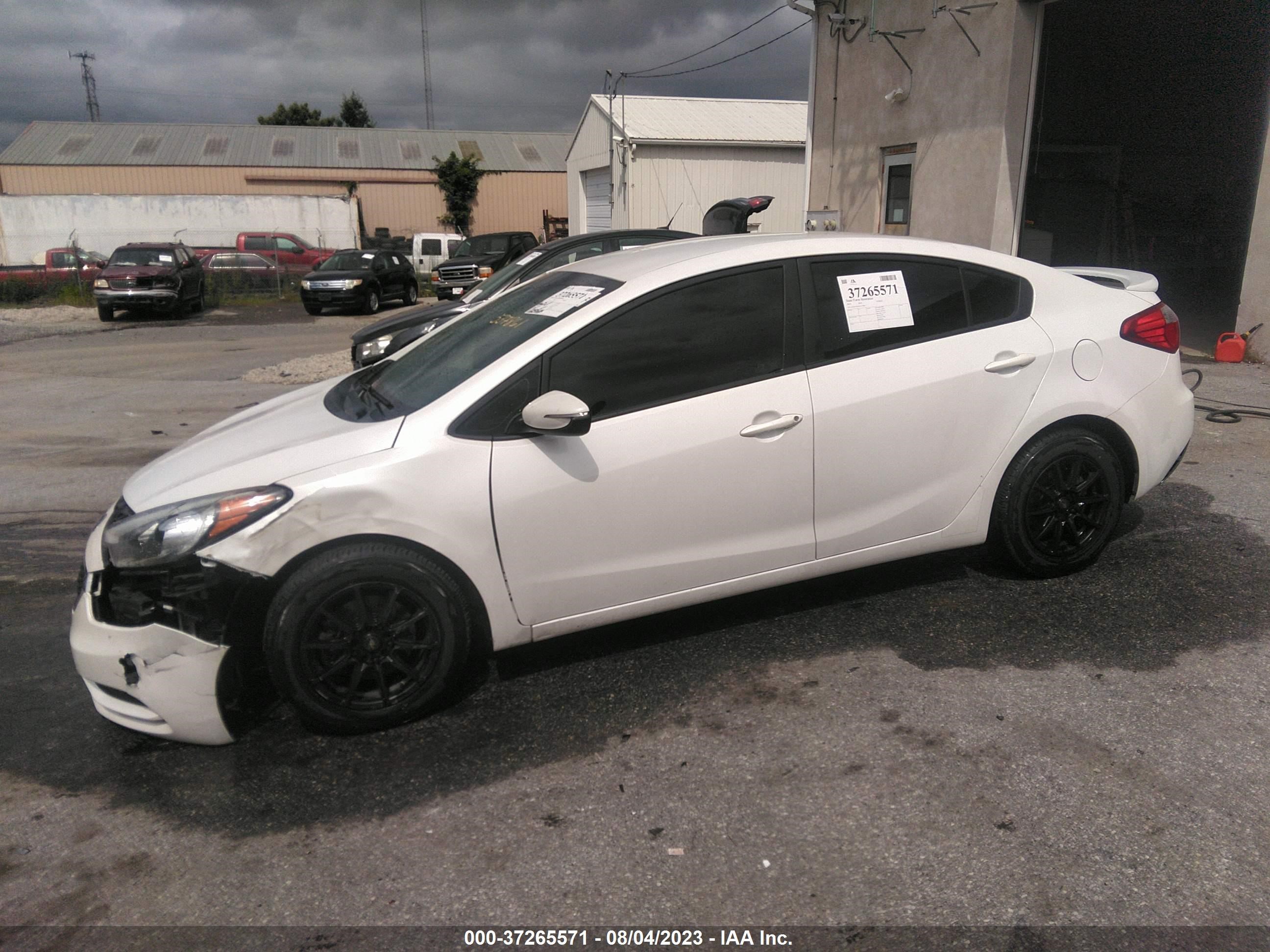 Photo 13 VIN: KNAFX4A65F5375861 - KIA FORTE 