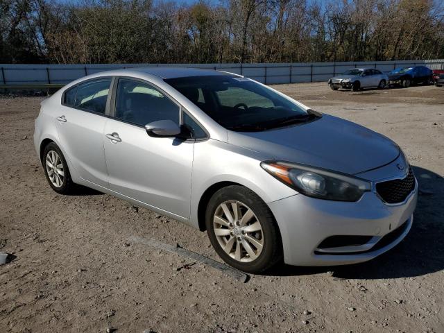 Photo 3 VIN: KNAFX4A65G5507888 - KIA FORTE 