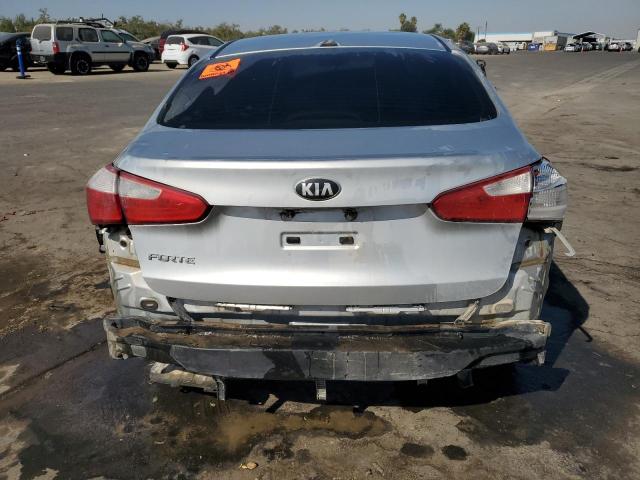 Photo 5 VIN: KNAFX4A66E5161444 - KIA FORTE LX 