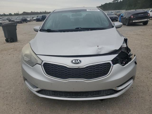 Photo 4 VIN: KNAFX4A66E5235560 - KIA FORTE LX 