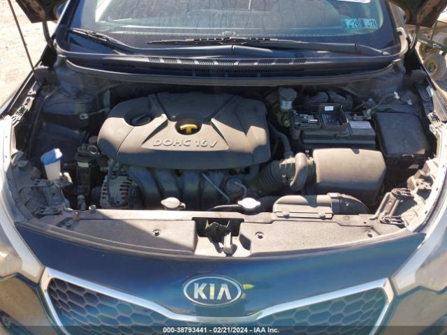 Photo 9 VIN: KNAFX4A66E5241889 - KIA FORTE 