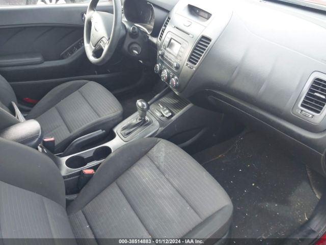 Photo 4 VIN: KNAFX4A66F5255762 - KIA FORTE 